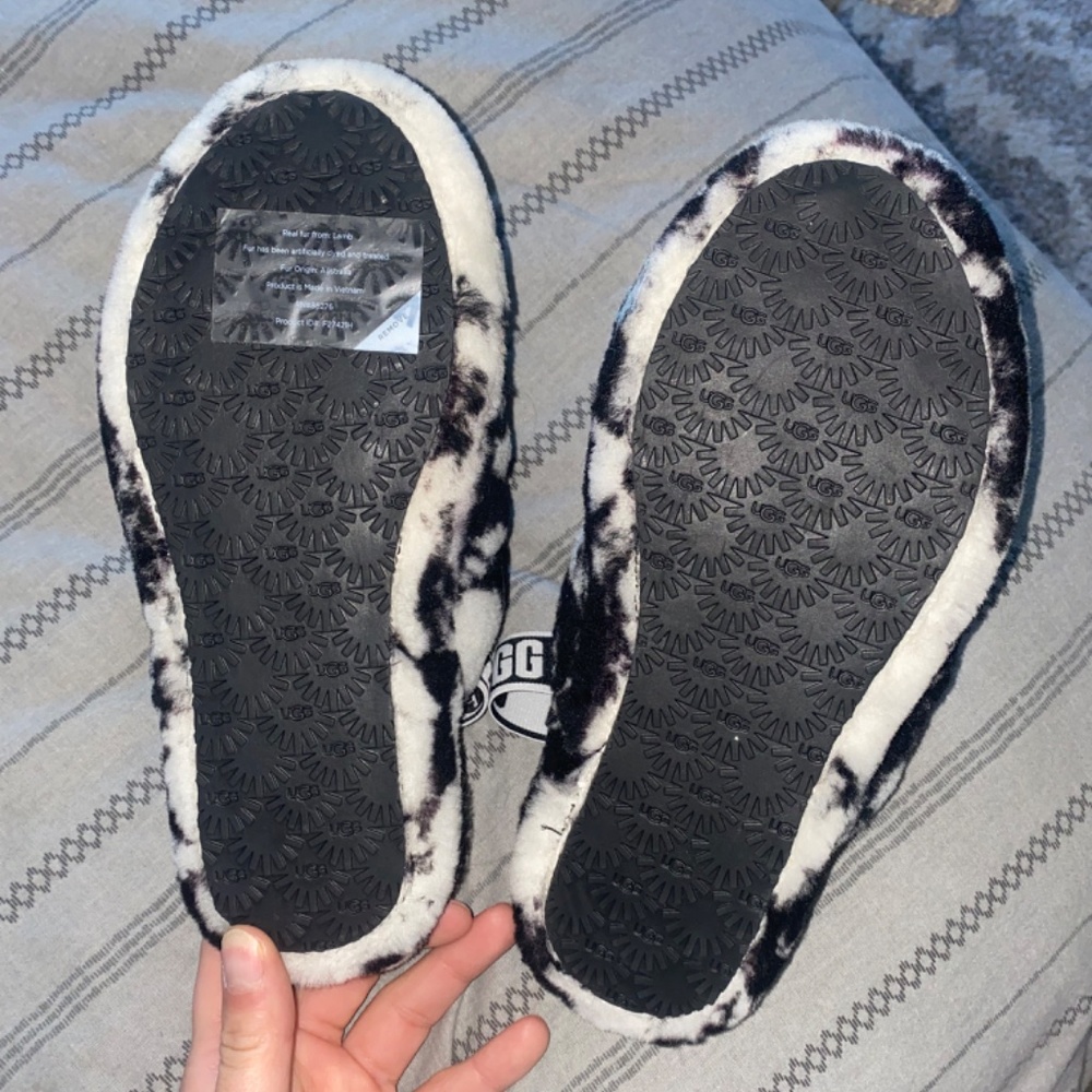 Kids marble UGG slippers - Picture 3 of 4